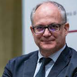 Gualtieri: “Avanti con la digital tax europea”